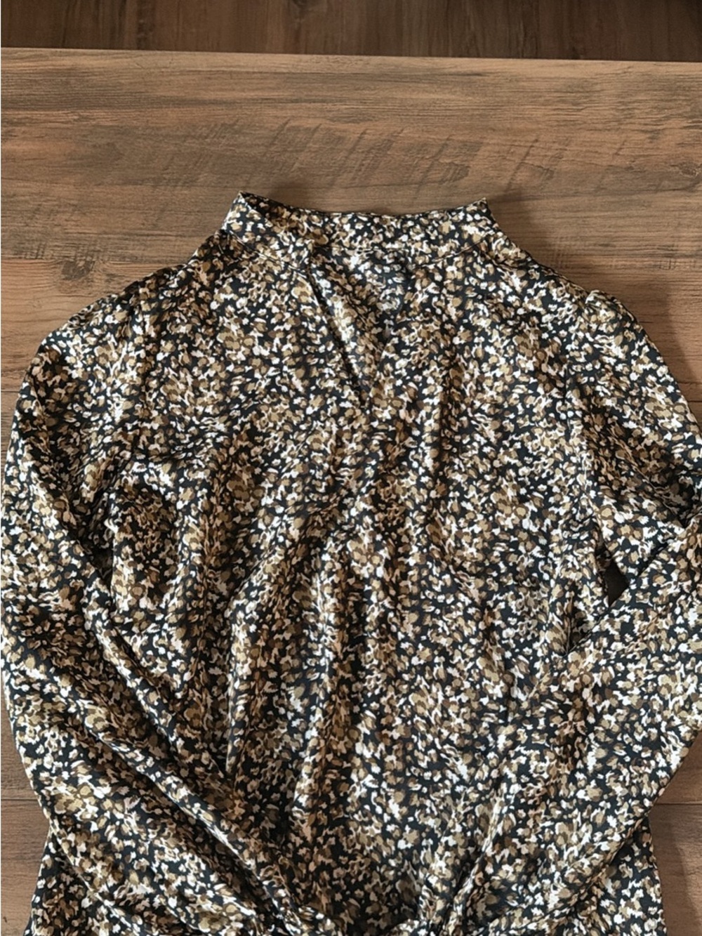 Black and Tan Abstract Print Long Sleeve Top